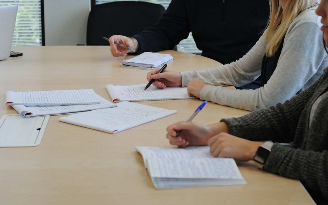 Réunion de comité et vote collectif